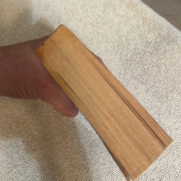 📚2/$6  Secrecy - Picture 5 of 12